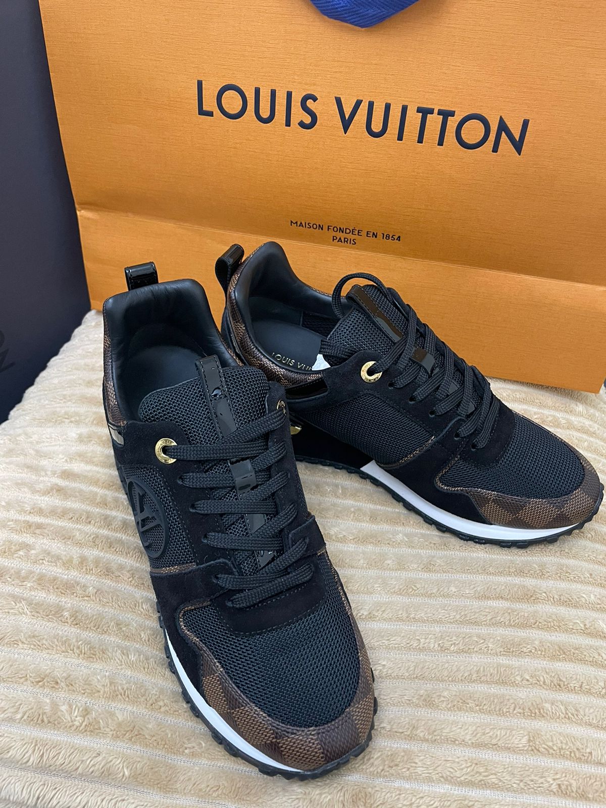 Louis Vuitton Run Away Sneakers – Damier & Black Mesh - 37