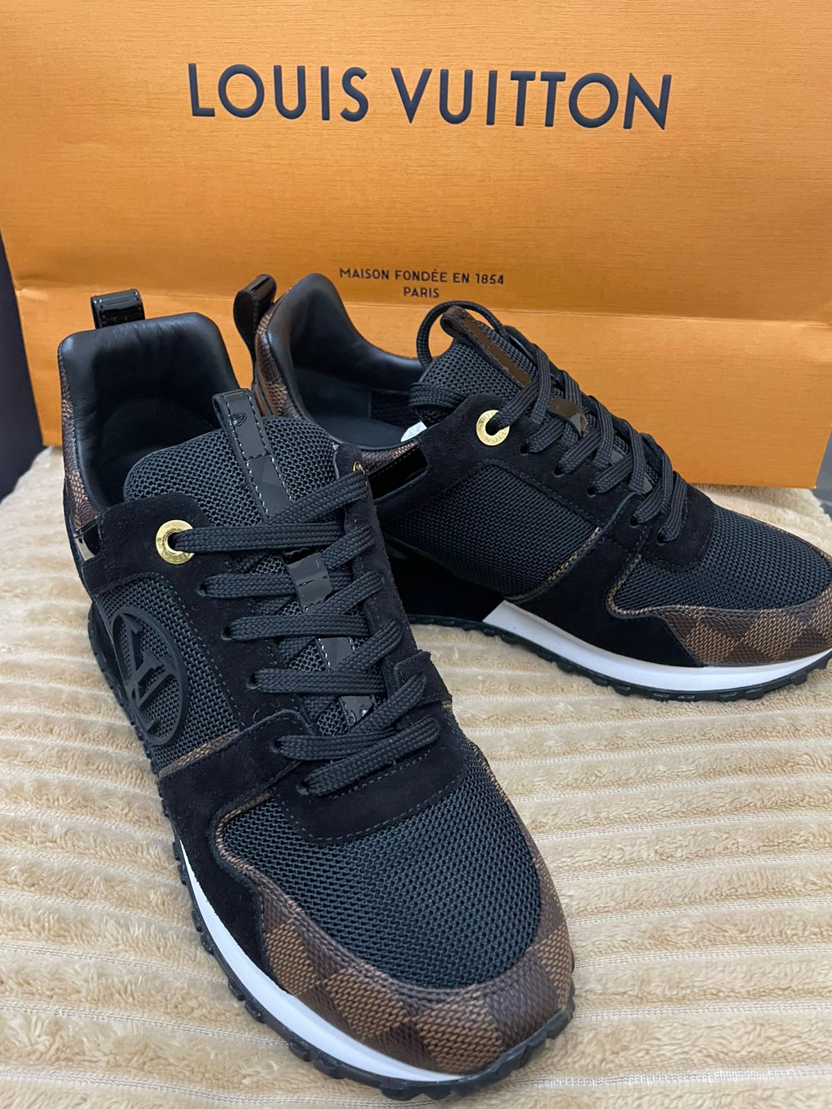 Louis Vuitton Run Away Sneakers – Damier & Black Mesh - 37