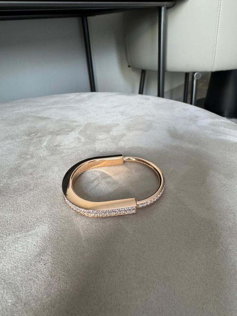 Tiffany & Co. Lock Bracelet – Full Pavé Diamonds in 18k Rose Gold (4.99 ct)