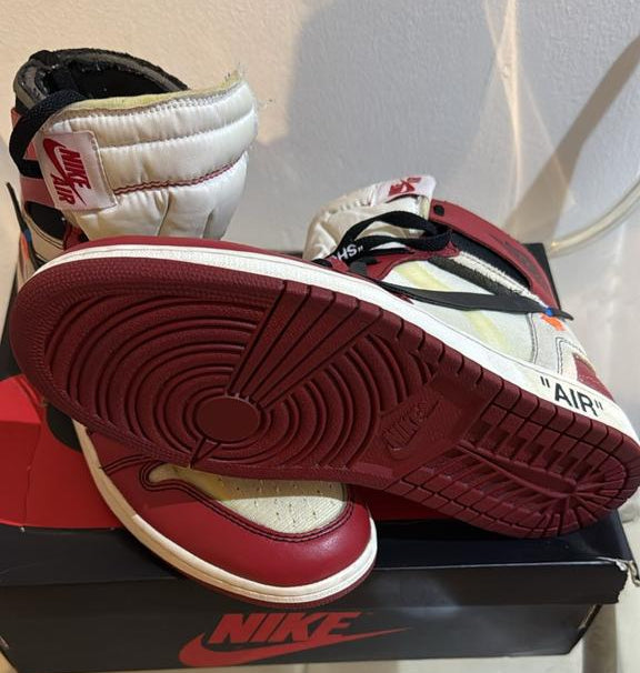 Off-White x Air Jordan 1 Chicago shoes Size US 11