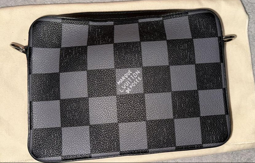 LV Trio Messenger Damier canvas for man, limited edition collection 2021-2022 (micro chip)