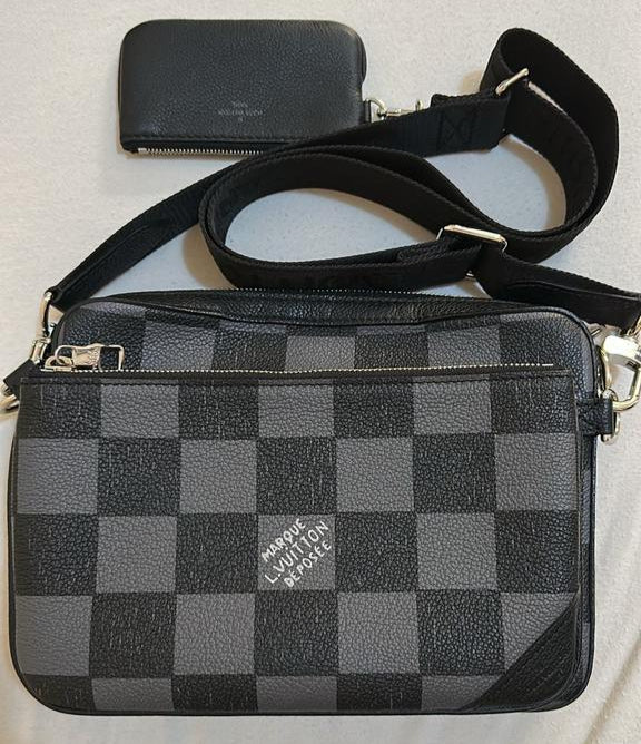 LV Trio Messenger Damier canvas for man, limited edition collection 2021-2022 (micro chip)