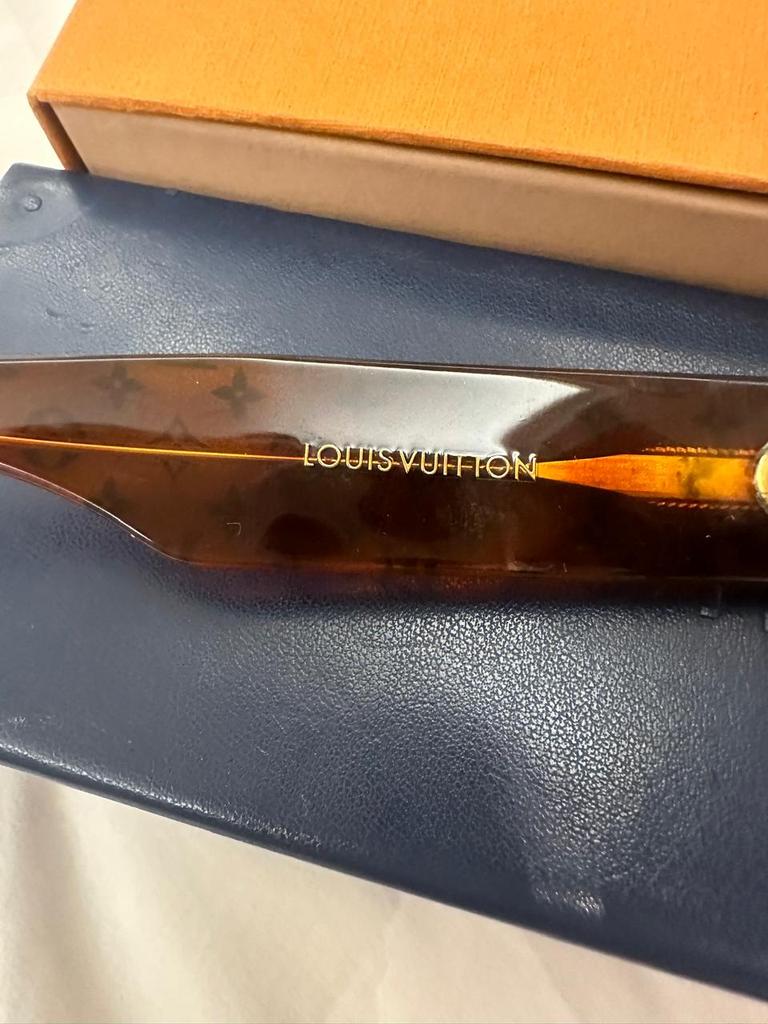 LOUIS VUITTON LV Blade Sunglasses