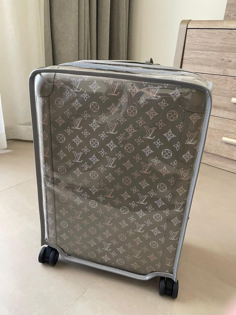 Louis Vuitton – Horizon 55 in Mahina perforated calfskin suitcase