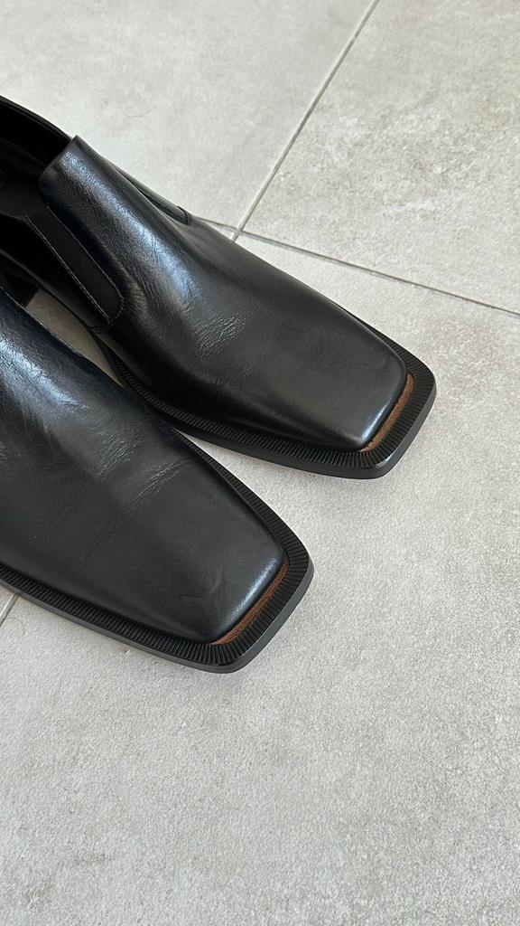MM6 Maison Margiela Black Square Toe Loafers