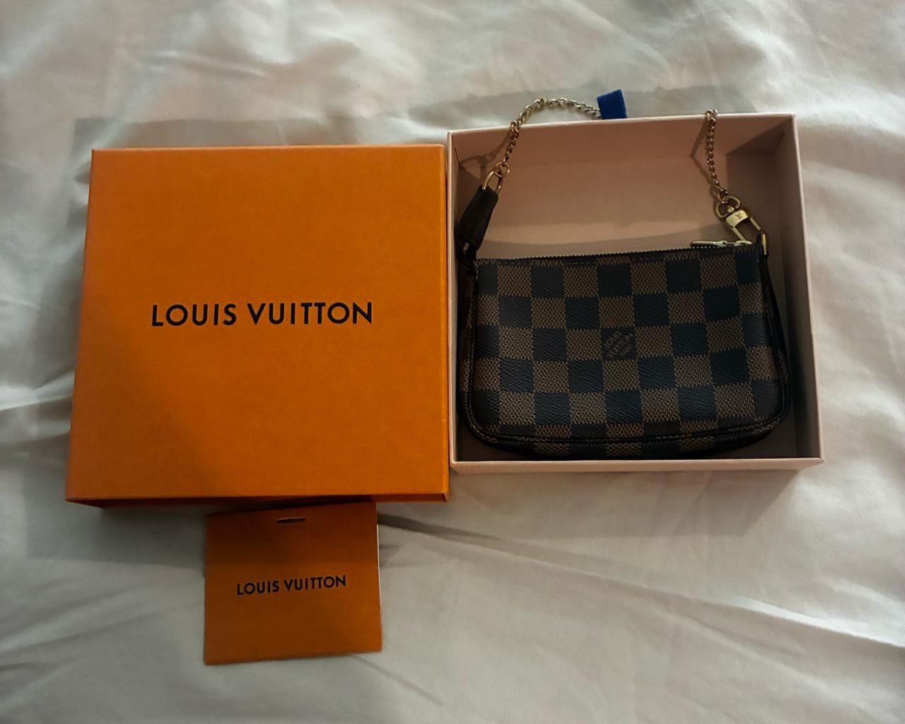 Louis Vuitton Mini Pochette Accessoires – Damier Ebene Canvas