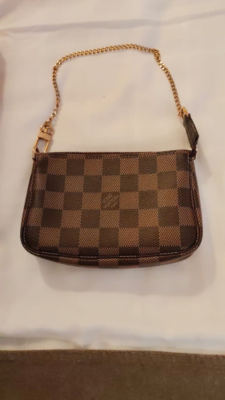 Louis Vuitton Mini Pochette Accessoires – Damier Ebene Canvas