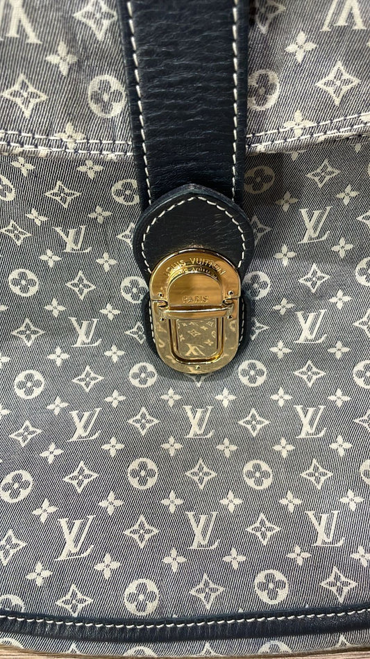 Louis Vuitton Idylle Romance Hobo Bag