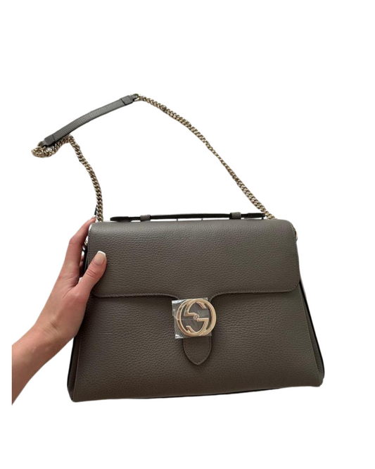 New Gucci Interlocking G Top Handle Bag in Grey Grained Leather