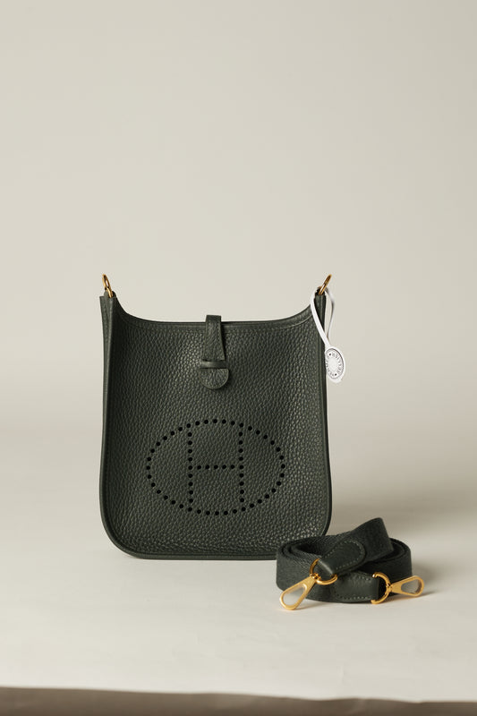 Hermès Evelyne TPM Bag in Vert Mangrove Clemence Leather