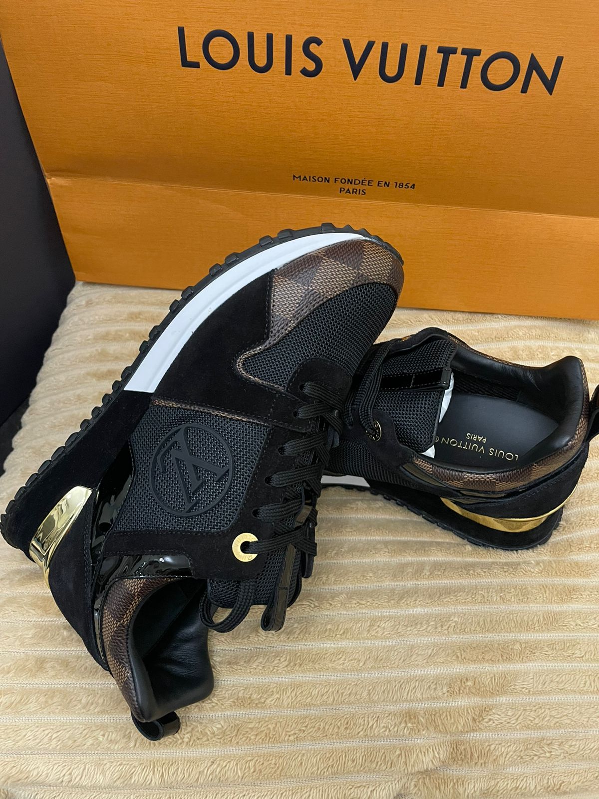 Louis Vuitton Run Away Sneakers – Damier & Black Mesh - 37