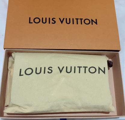Louis Vuitton Twist Chain leather handbag