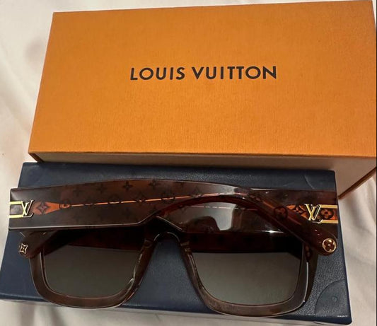 LOUIS VUITTON LV Blade Sunglasses