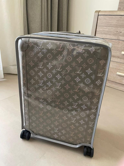 Louis Vuitton – Horizon 55 in Mahina perforated calfskin suitcase
