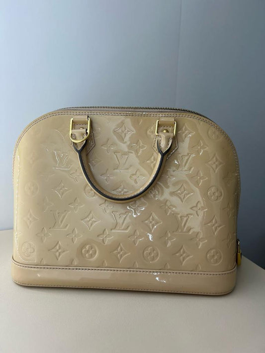 Louis Vuitton Alma PM Vernis Monogram bag beige